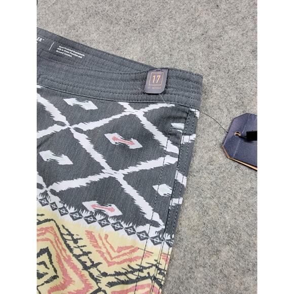 Roark Board Shorts Mens 30 Gray Yellow Geometric The Chiller Beni Outdoor Active - Picture 8 of 16